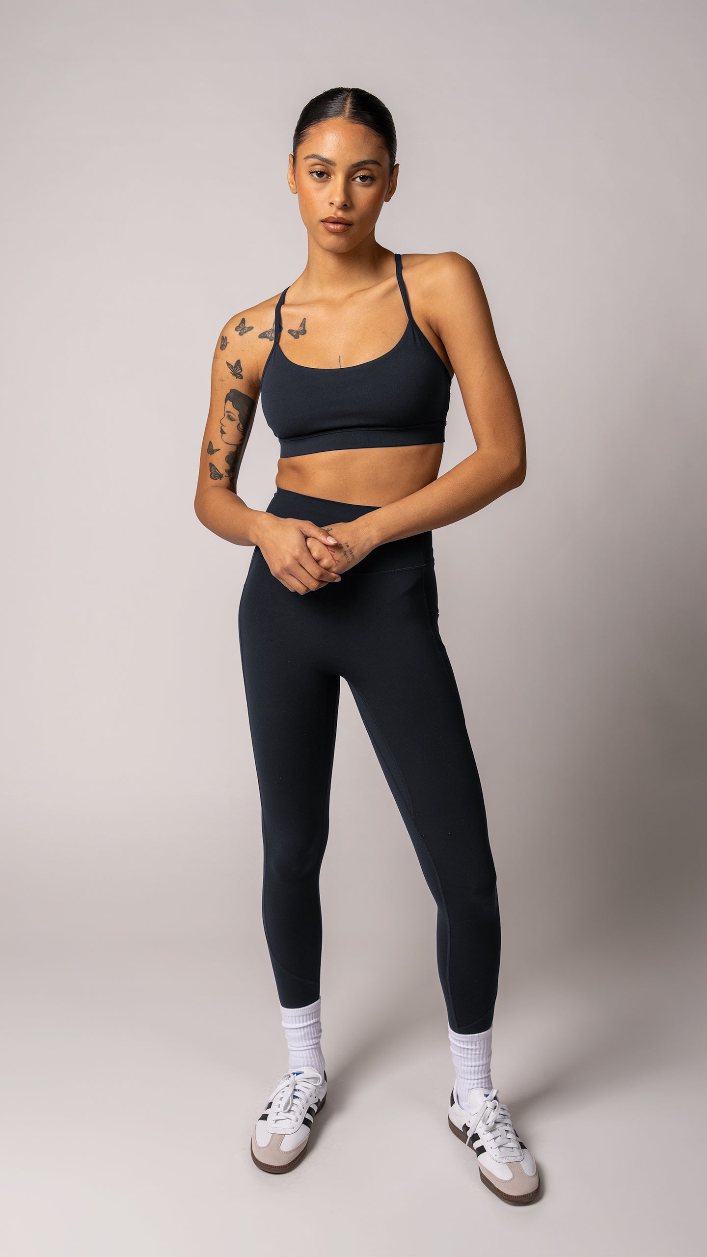 Focus Bra in Carbon Black | Sports Bras | Tuff Collection