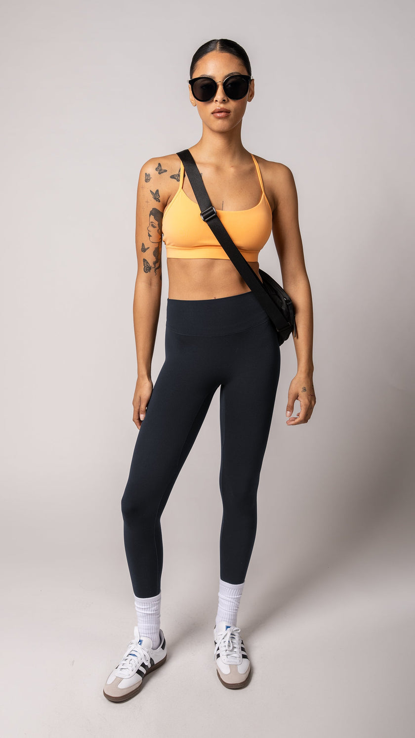 Refine Tight in Carbon Black | Tights | Tuff Collection